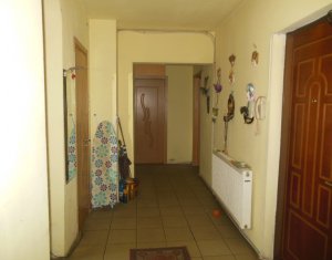 Lakás 3 szobák eladó on Cluj-napoca, Zóna Manastur