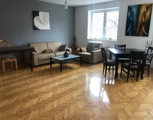 , 360m2 on Floresti