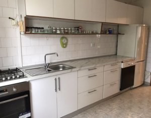 Lakás 4 szobák kiadó on Cluj-napoca, Zóna Manastur