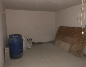 Ház 4 szobák eladó on Floresti