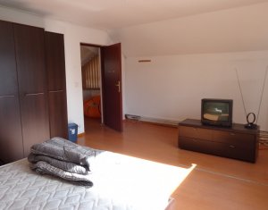 Maison 3 chambres à vendre dans Chinteni