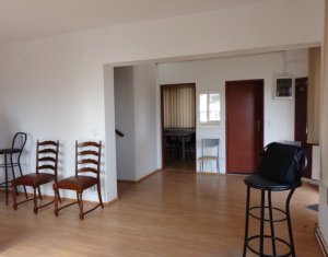 Maison 3 chambres à vendre dans Chinteni