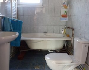 Maison 3 chambres à vendre dans Chinteni