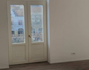 Lakás 4 szobák eladó on Cluj-napoca, Zóna Centru