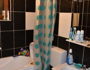 Ház 4 szobák eladó on Floresti