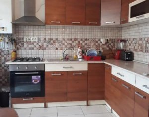 Ház 4 szobák eladó on Floresti