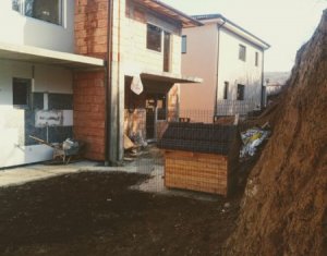 Ház 4 szobák eladó on Floresti