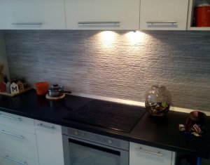 Ház 4 szobák eladó on Floresti