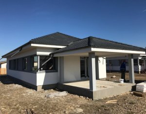 Ház 4 szobák eladó on Jucu De Mijloc