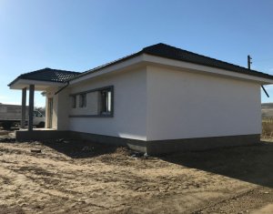 Ház 4 szobák eladó on Jucu De Mijloc