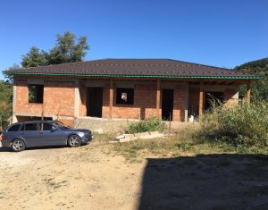 Ház 4 szobák eladó on Salicea