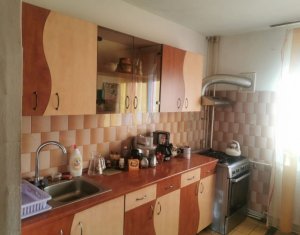 Appartement 3 chambres à vendre dans Cluj-napoca, zone Marasti