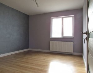 Lakás 3 szobák eladó on Floresti