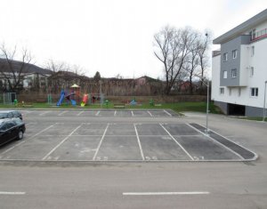 Lakás 3 szobák eladó on Floresti