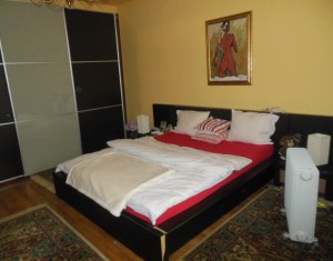 Ház 6 szobák eladó on Floresti