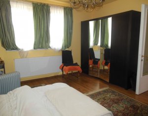 Ház 6 szobák eladó on Floresti