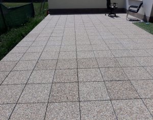 Lakás 3 szobák kiadó on Floresti