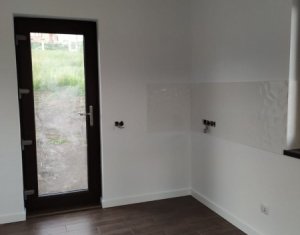 Ház 5 szobák eladó on Chinteni