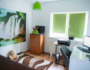 Ház 6 szobák eladó on Cluj-napoca, Zóna Manastur