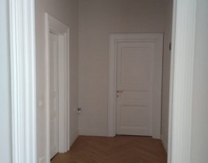 Lakás 3 szobák kiadó on Cluj-napoca, Zóna Centru