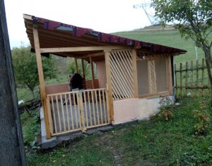 Nyaralók eladó on Caianu