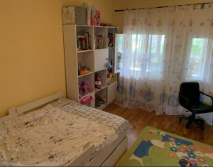 Lakás 3 szobák eladó on Floresti