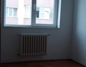 Lakás 3 szobák eladó on Cluj-napoca, Zóna Manastur