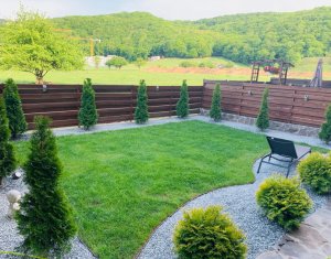 Lakás 4 szobák eladó on Floresti