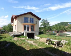 Ház 6 szobák eladó on Gilau