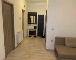 Lakás 3 szobák eladó on Floresti