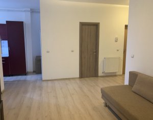 Lakás 3 szobák eladó on Floresti