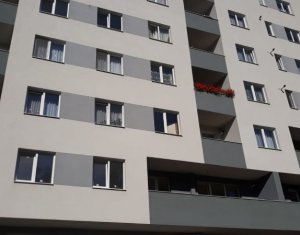 Lakás 3 szobák eladó on Floresti