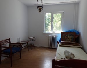 Lakás 4 szobák kiadó on Cluj-napoca, Zóna Manastur