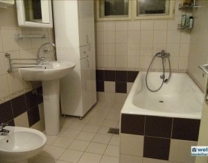 Maison 6 chambres à vendre dans Cluj-napoca, zone Someseni