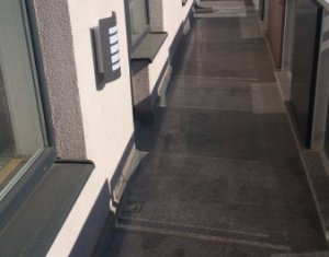 Appartement 3 chambres à louer dans Cluj-napoca, zone Marasti