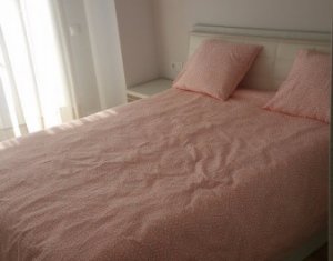 Appartement 3 chambres à louer dans Cluj-napoca, zone Marasti