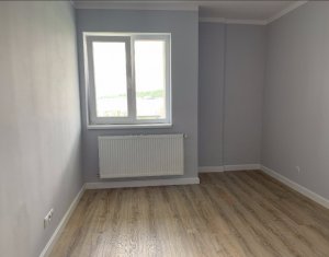 Lakás 3 szobák eladó on Floresti