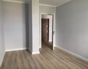 Lakás 3 szobák eladó on Floresti