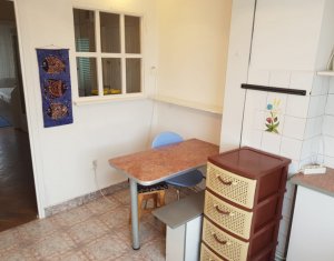 Lakás 3 szobák kiadó on Cluj-napoca, Zóna Manastur