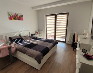 Lakás 3 szobák eladó on Floresti