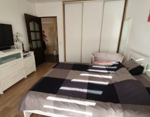 Lakás 3 szobák eladó on Floresti