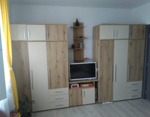 Lakás 3 szobák eladó on Floresti