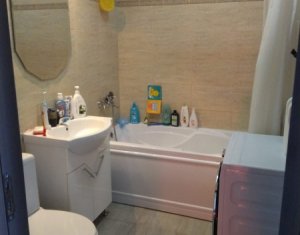 Lakás 3 szobák eladó on Floresti