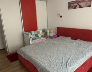 Lakás 3 szobák eladó on Floresti