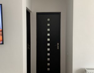 Lakás 3 szobák eladó on Floresti