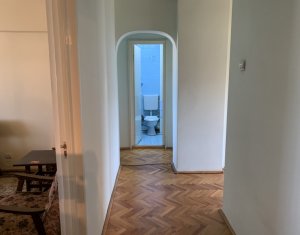 Lakás 4 szobák eladó on Cluj-napoca, Zóna Manastur