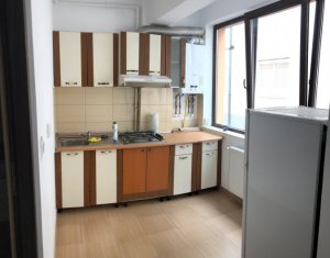 Appartement 3 chambres à louer dans Floresti