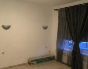 Lakás 3 szobák eladó on Floresti