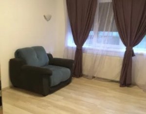 Lakás 3 szobák eladó on Floresti