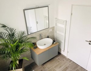 Lakás 2 szobák eladó on Floresti